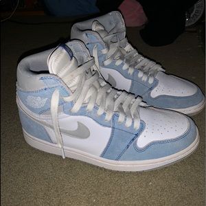 Jordan 1 high ‘Hyper Royal’